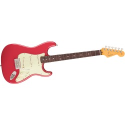 FENDER American Pro CLSC Strato RW FDKR - CHITARRA ELETTRICA COLORE FADED DAKOTA RED