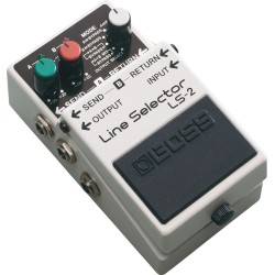  BOSS LS-2 Line Selector - SELETTORE DI LINEA A PEDALE