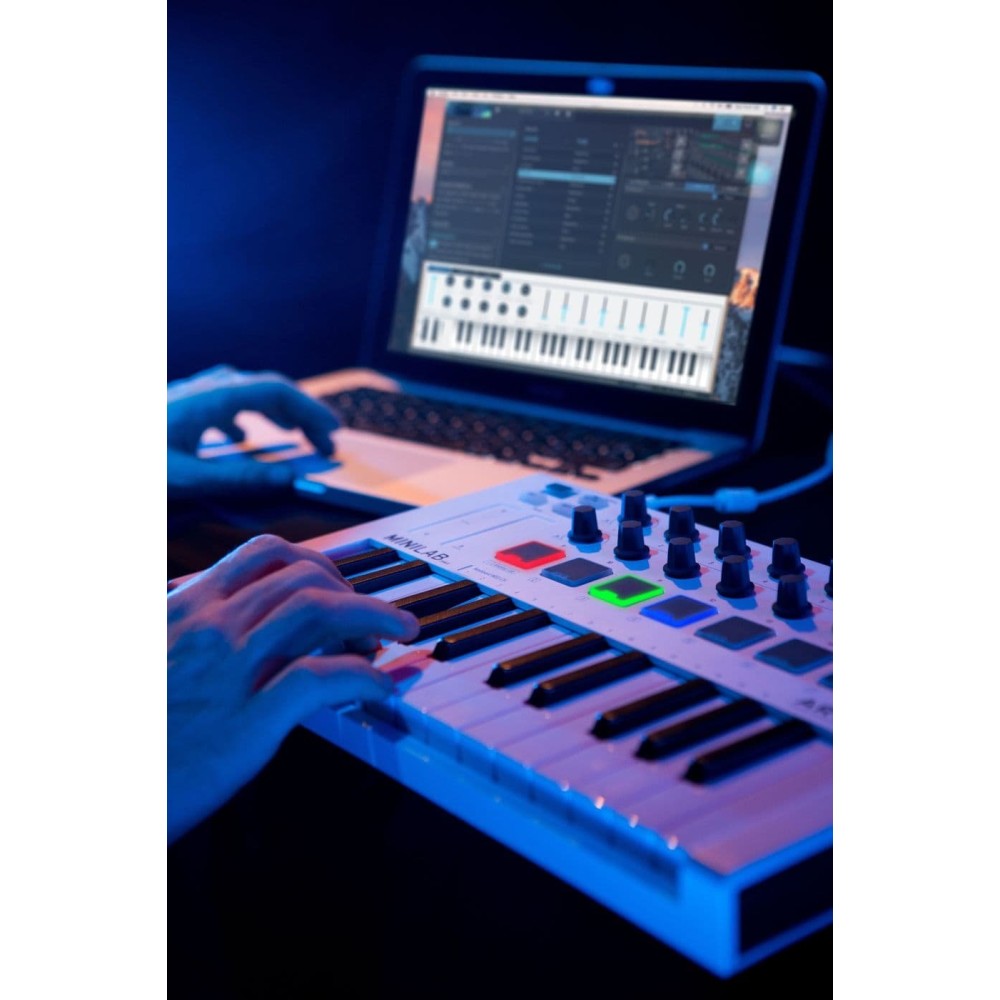 ARTURIA MiniLab 3 BIANCA - TASTIERA CONTROLLER USB 25 TASTI MINI, 8 PAD RGB, 8 ENCODER ROTATIVI